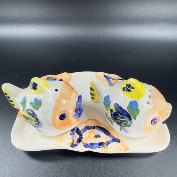 Hand Made Italian Pottery Set Tray Shakers And Fish With Open Mouth Figure VTG - Picture 6 of 16
